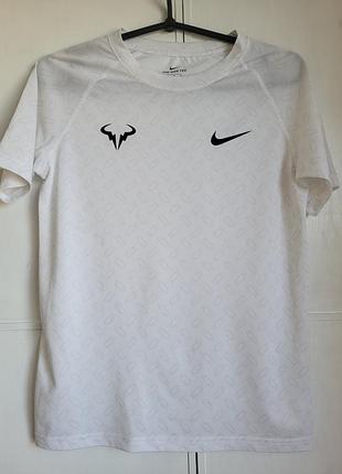 Футболка the nike tee
