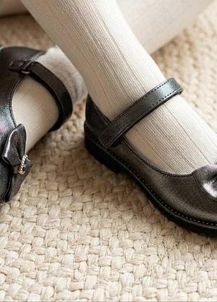 Туфельки для дівчинки