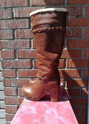 Невероятно стильные высокие сапоги ugg