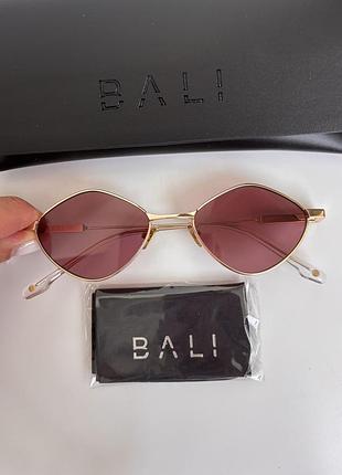 Окуляри бренду bali