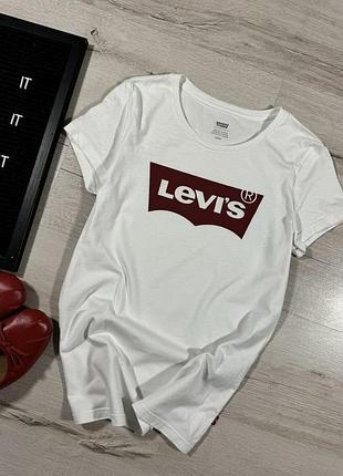 Футболка levi's