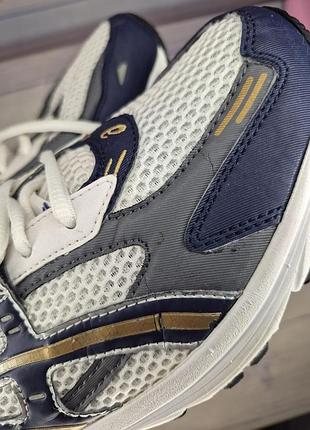 Кроссовки asics 8
