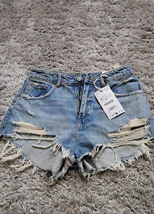 Короткие шорты zara