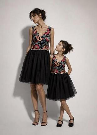 Family look набір вишите плаття сукня для мами і доньки pat pat розмір - 134см 8-9р / 38-40 m-l м-л 🔥🔥🔥