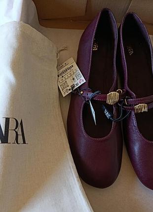 Туфли балетки кожаные zara новые в упаковке с бирками