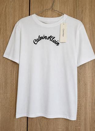 Футболка calvin klein біла
