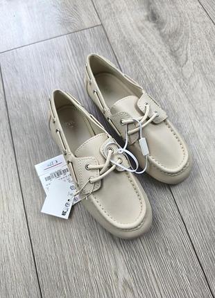 Топсайдеры zara