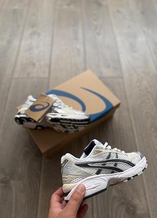 Asics gel-kayano 14 beige black silver