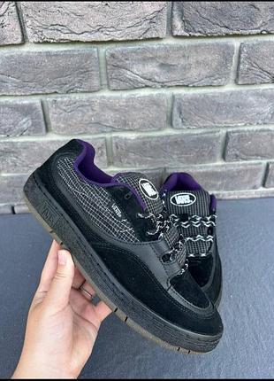 Чорні кросівки від vans 
модель speed ls
стан: нові
розмір: 42 (27см)
оригінал!