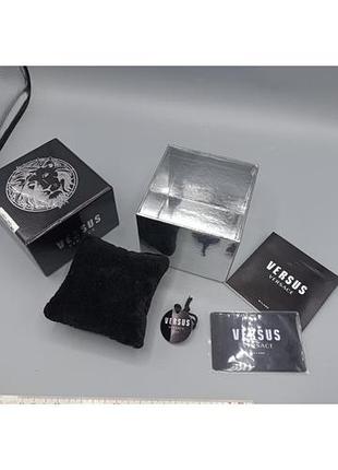 Оригинальная коробка для хранения часов versace versus с книжечкой картой и мешковиком