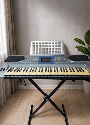 Продам синтезатор bravis kb-820