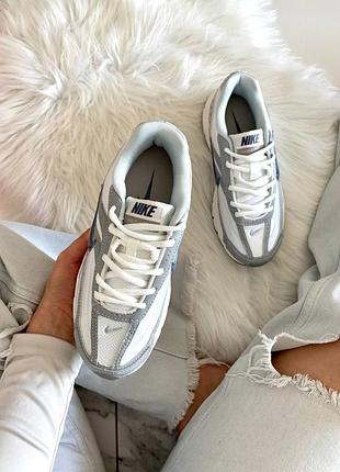 Nike initiator white grey blue swoosh
