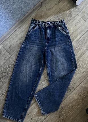 Продам стильні джинси house baggy у хорошому стані. (є потертості знизу)модель вільного крою (baggy),