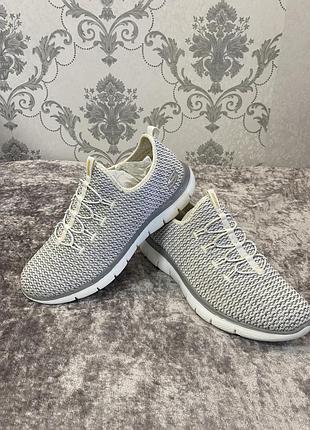 Кросівки skechers