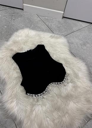 Чорний топ zara з декоративними стразами