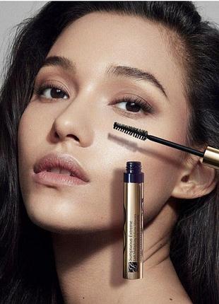 Тушь estée lauder sumptuous extreme в оттенке extreme black.