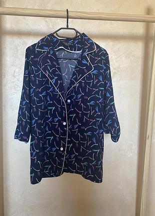 Шовковий костюм zara