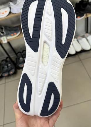 Кросівки hoka 4