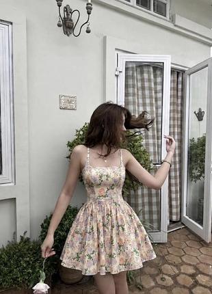Остання літня квіткова сукня від zara