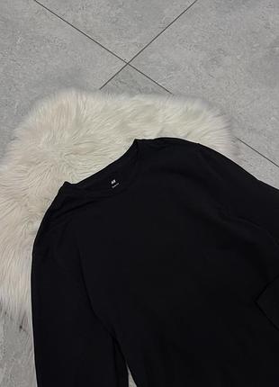 Чорний лонгслив h&m 2