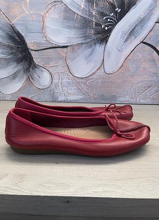 Шкіряні балетки clarks freckle ice,