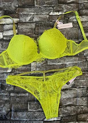 Мереживний комплект білизни victoria's secret оригінал прикрашений камінчиками swarovski  34б 75б пуш ап трусики с