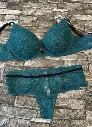 Комплект білизни люкс серії  victoria's secret оригінал 75б (34б) пуш ап хс