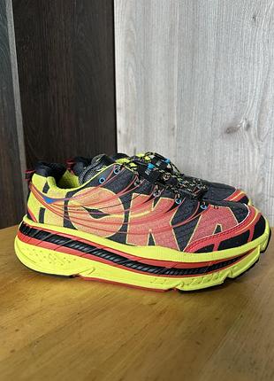 Hoka one - бігові кросівки