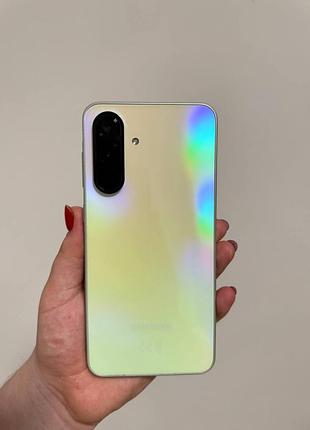 Продам samsung galaxy a36 5g 128gb. оригинал. без какого-либо нюанса цвет изначально белый