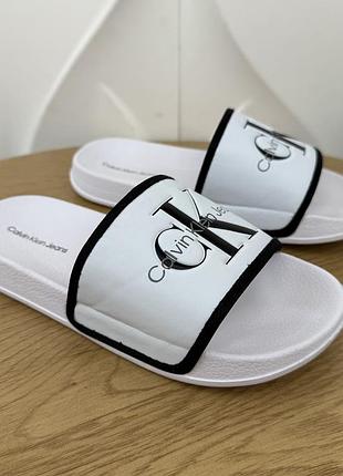 Оригінальні шльопанці calvin klein