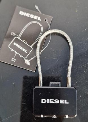 Стильний кодовий замок diesel з гнучким тросом