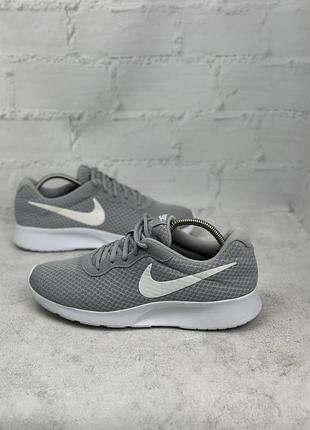 Чоловічі спортивні кросівки nike tanjun