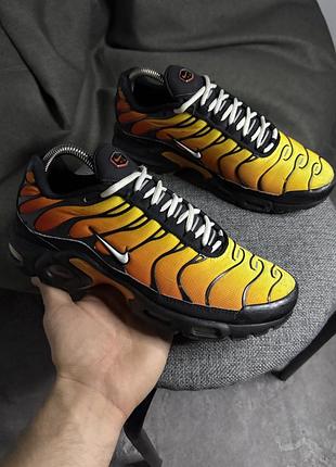 Кросівки nike air max plus tn+ 41 26 black orange кроссовки найк тн