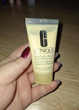 Clinique dramatically different moisturizing lotion 30ml