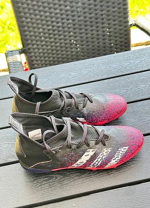 Бутси adidas predator freak.