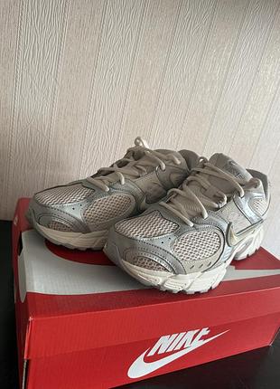 Кросівки nike v5