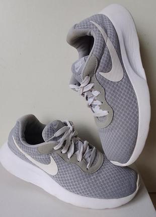 Кросівки nike  40 розмір