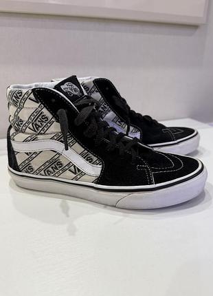 Жіночі кросівки vans