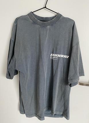 Футболка six zeros xl