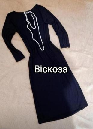 Платье черного цвета с длинным рукавом от бренда style