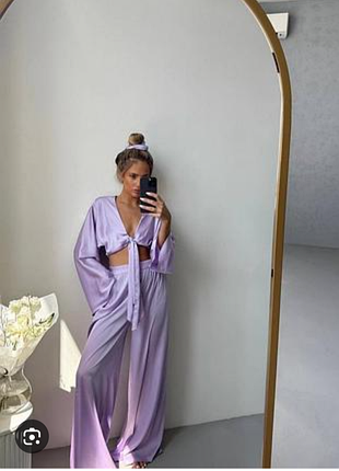 Класна атласна піжама