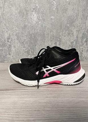 Кросівки жіночі asics для волейболу