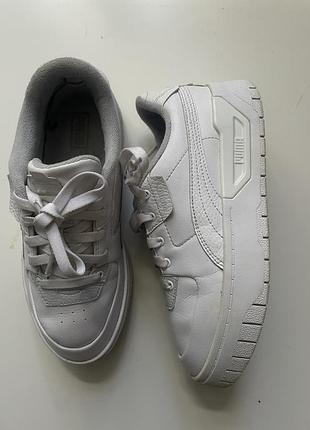 Білі кеди жіночі puma