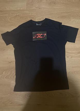 Футболка under armour