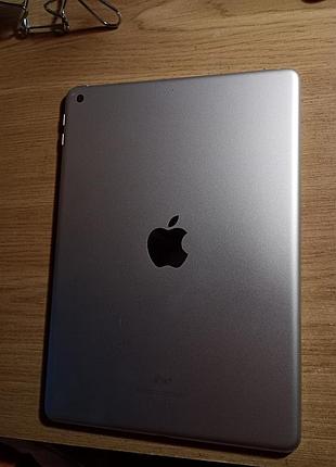 Ipad 5 с белой рамкой 2