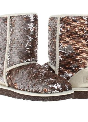 Оригинал.стильные,натуральные угги в паетку ugg classic short