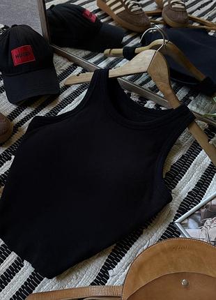 Топ майка в рубчик uniqlo чорна з встроєними чашками юнікло