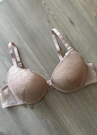 Бежевий мереживний бюстгальтер пуш ап primark