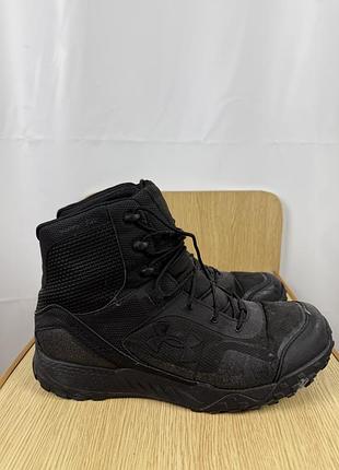Кроссовки under armour