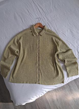 Женская рубашка из фактурной ткани на молнии зеленая zara